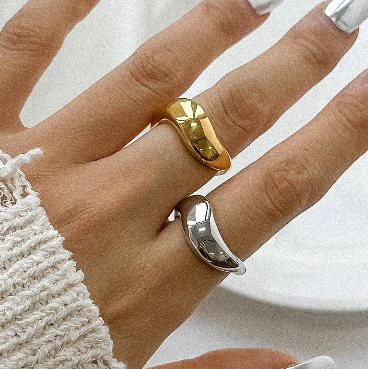 Erin 18K Non-Tarnish Classic Wavy Band