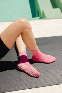Pink Pilates Girl Bow Grip Socks