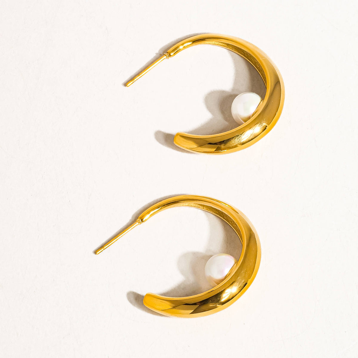 Antoine 18K Gold Non-Tarnish Hoop Pearl Earring