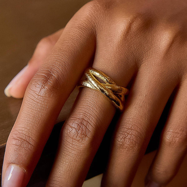 Corlisse 18K Gold Non-Tarnish Textured Crossover Ring